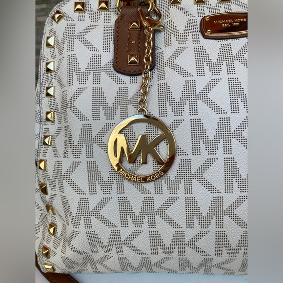 Michael kors satchel - Picture 10 of 10